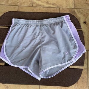 🍇 girls Nike shorts 🍇